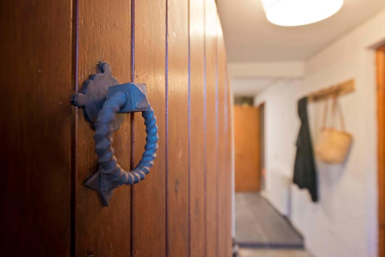 Villa Casa Sinera - L'Amfitriona à Roní Extérieur photo