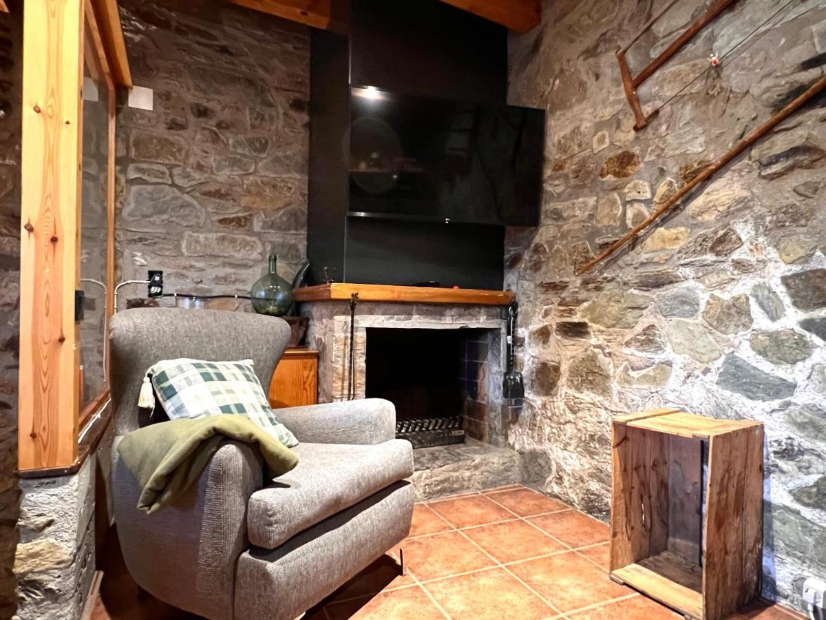 Villa Casa Sinera - L'Amfitriona à Roní Extérieur photo